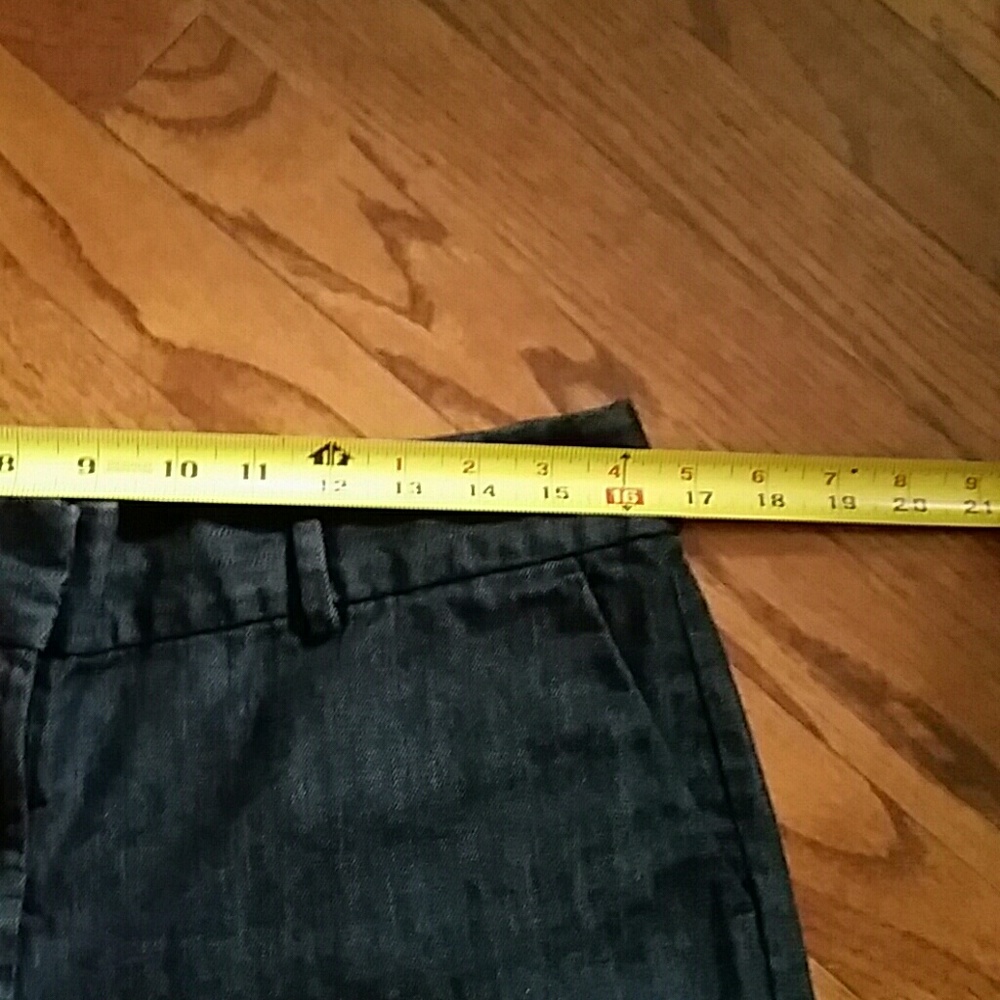 Loft Size 6 Dark Wash Lightweight Denim Belt Loops Jean Shorts - Picture 5 of 6
